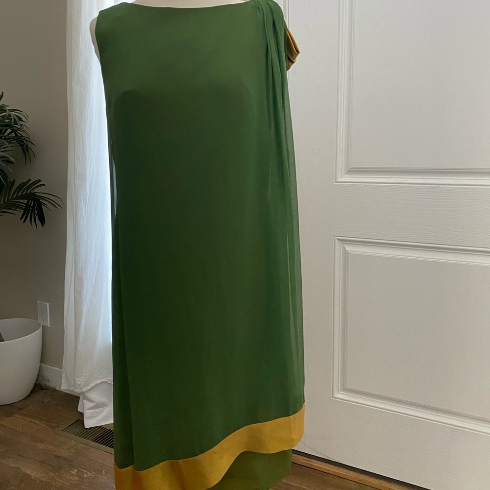 Classic Vintage 1960’s MOD dress